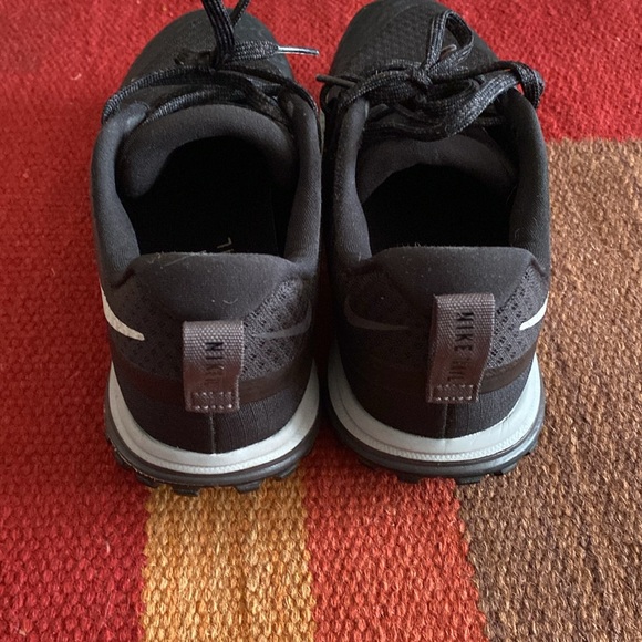 Nike zoom trail running athletic shoes - Picture 4 of 6
